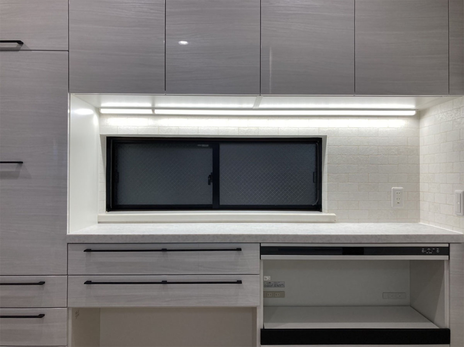 機能とデザインの良さを両立した理想的なキッチン空間！